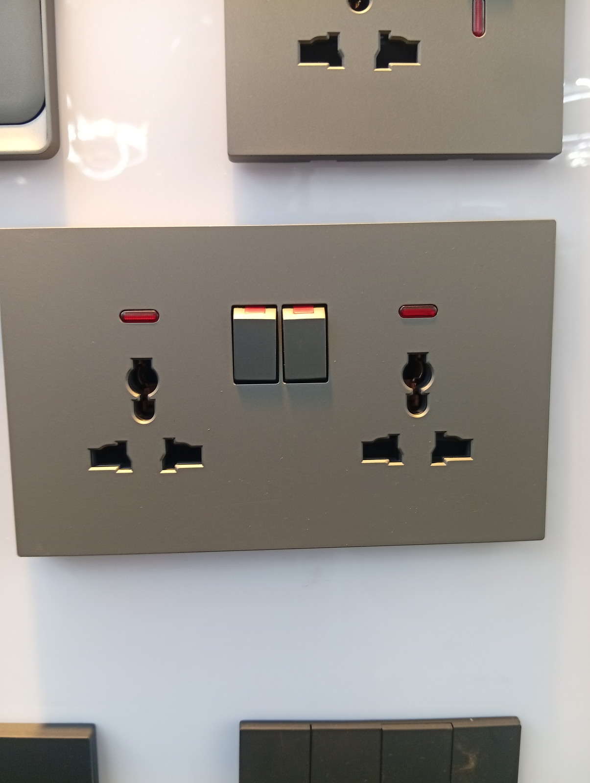 TL slim double socket 
