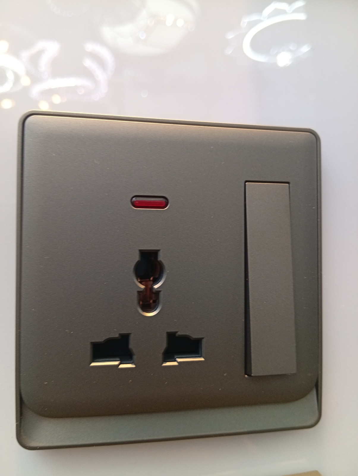 Luxury  slim single socket 