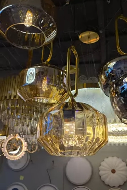 Golden glass pendant light 