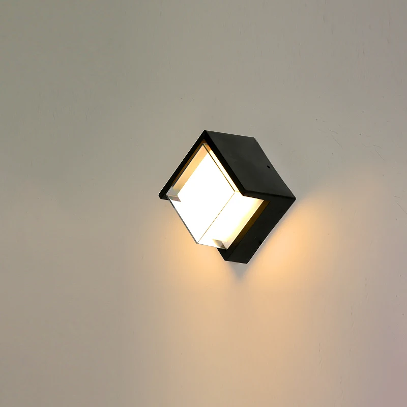 Cube waterproof wall light