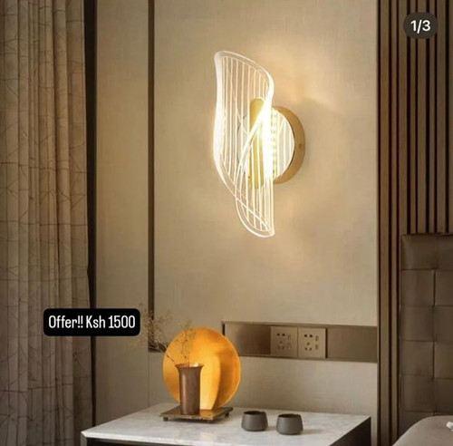 Led wall bracket light