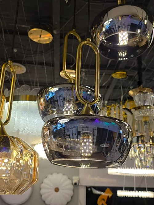 Smoky glass pendant light 