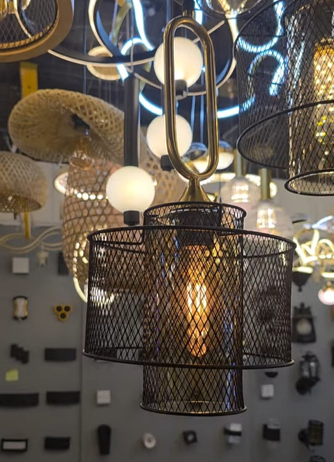 Mesh pendant light 