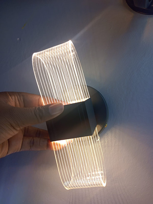 Led wall bracket
