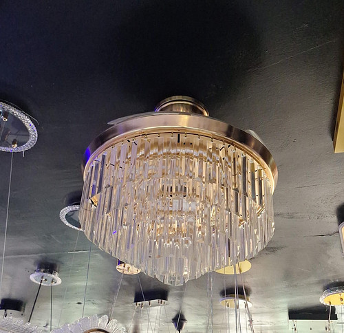 Crystal chandelier with fan 