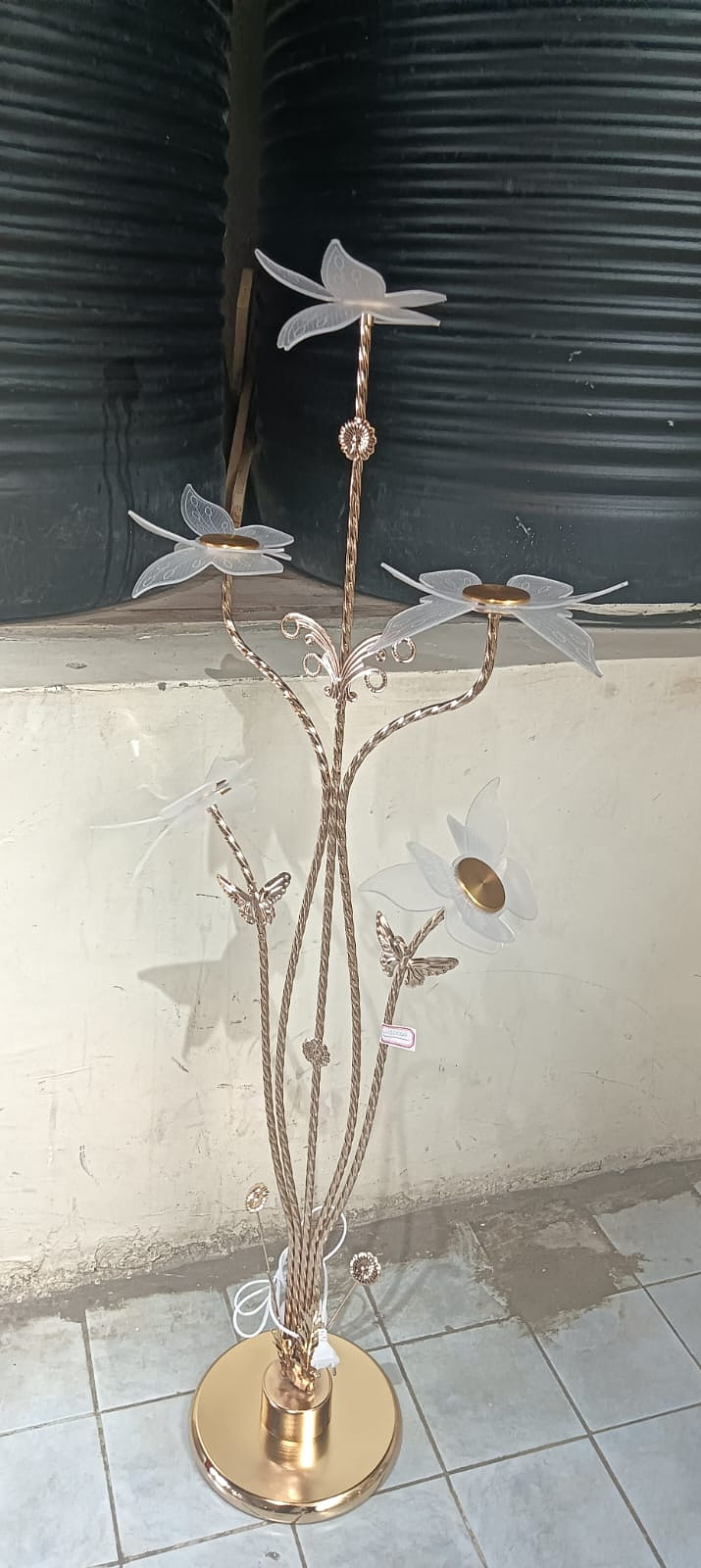 Floral floor lamp
