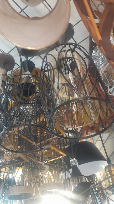 Metallic pendant light 