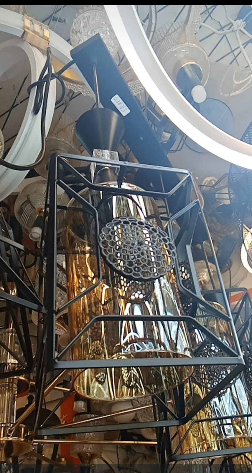 Metallic pendant light 