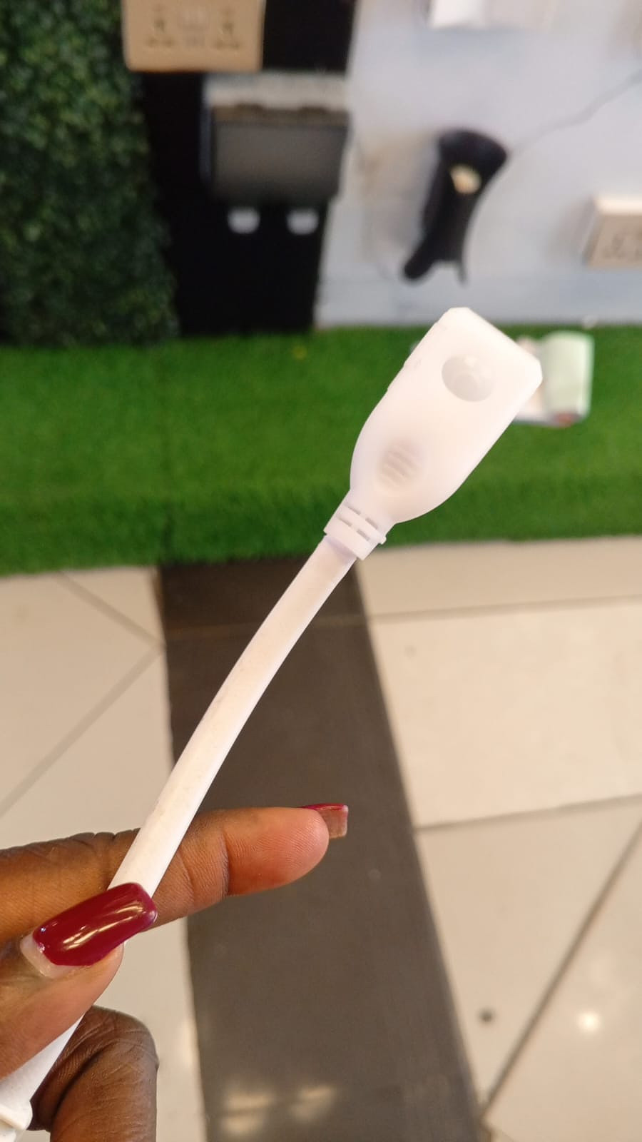 Snakelight pin connector 