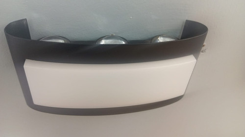 Outdoor 3 eye wall light 