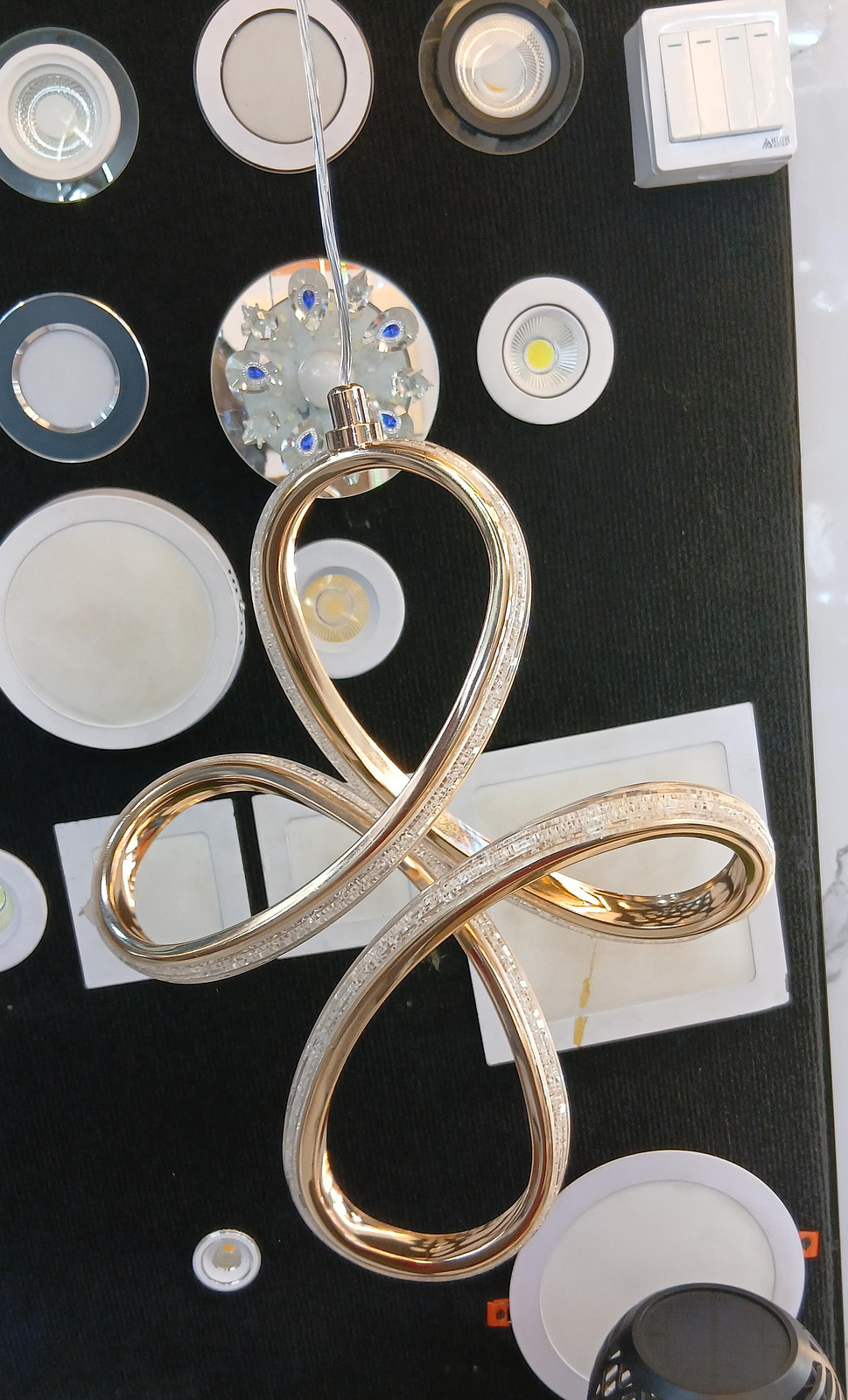 LED pendant light