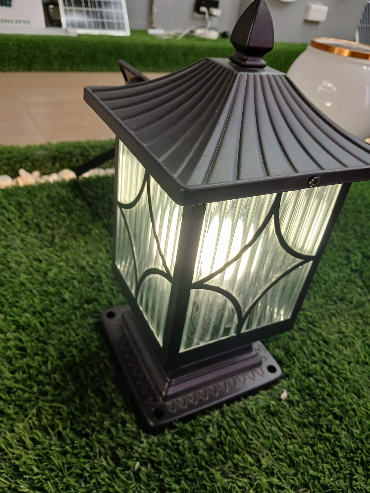 Modern pillar/gate light